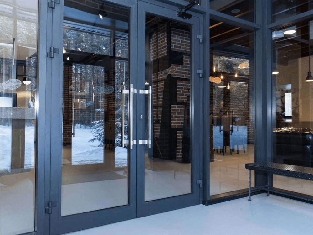 Aluminium hinged door with sleek design